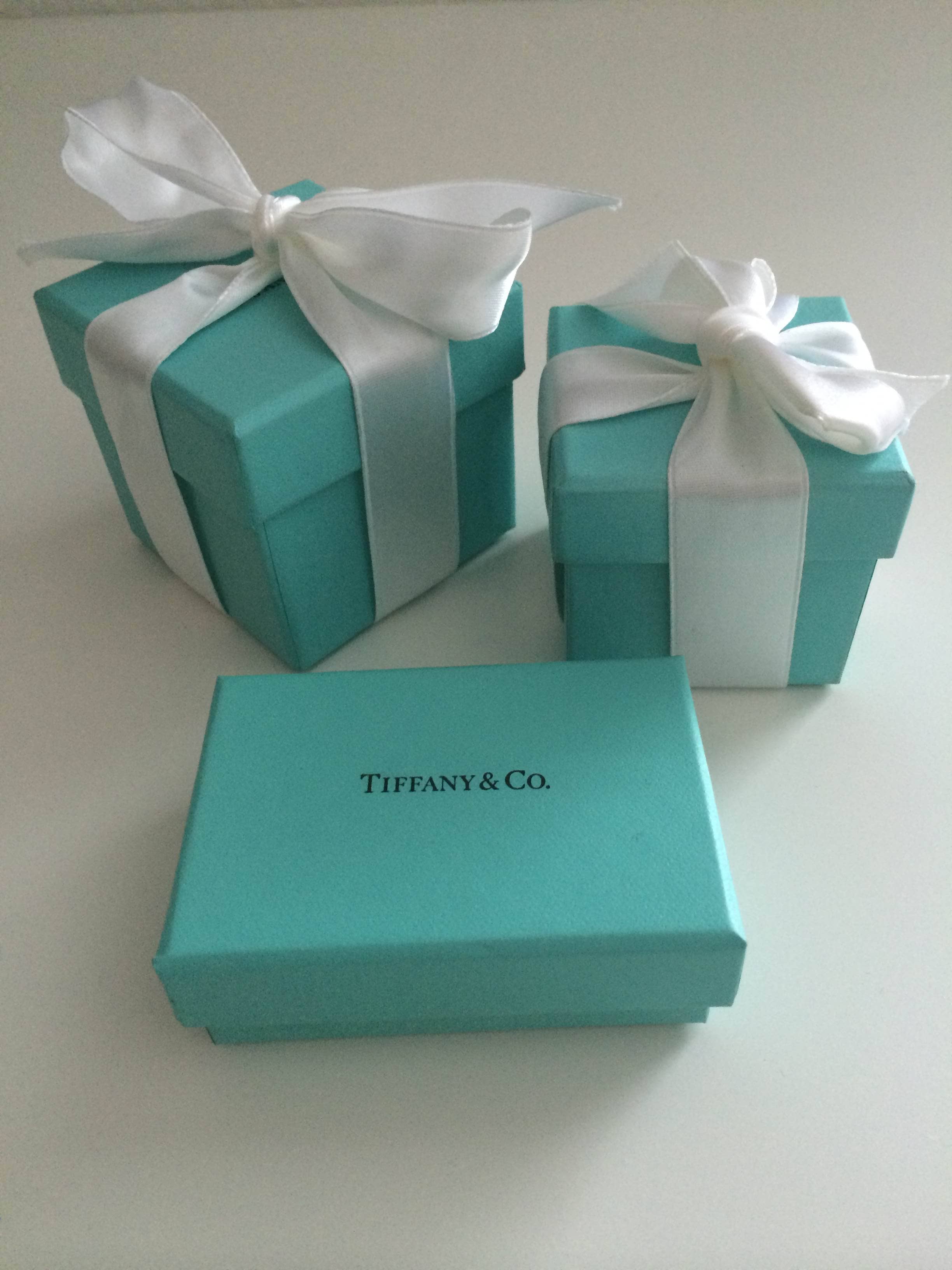Tiffany 的藍盒子:當包裝比禮物本身更值錢